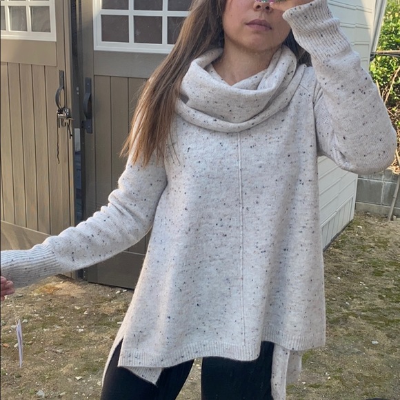 Nwt Jessica Simpson Cowl Neck Sweater 
